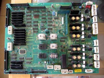 日立电梯INV2-ICBD驱动板 原装配件与专业保养的重要性